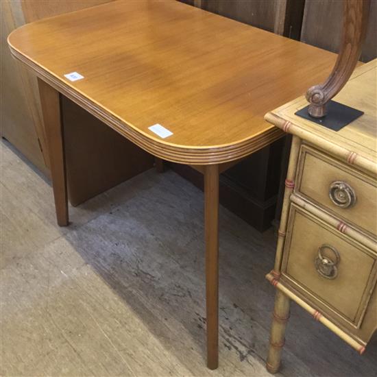 Folding dining table & cutlery tray(-)